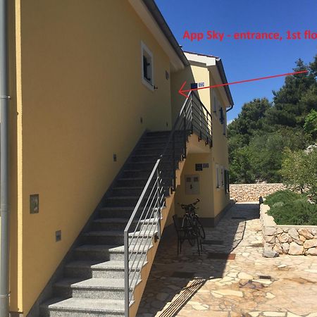 Gavza Sky View Apartment Cres Luaran gambar