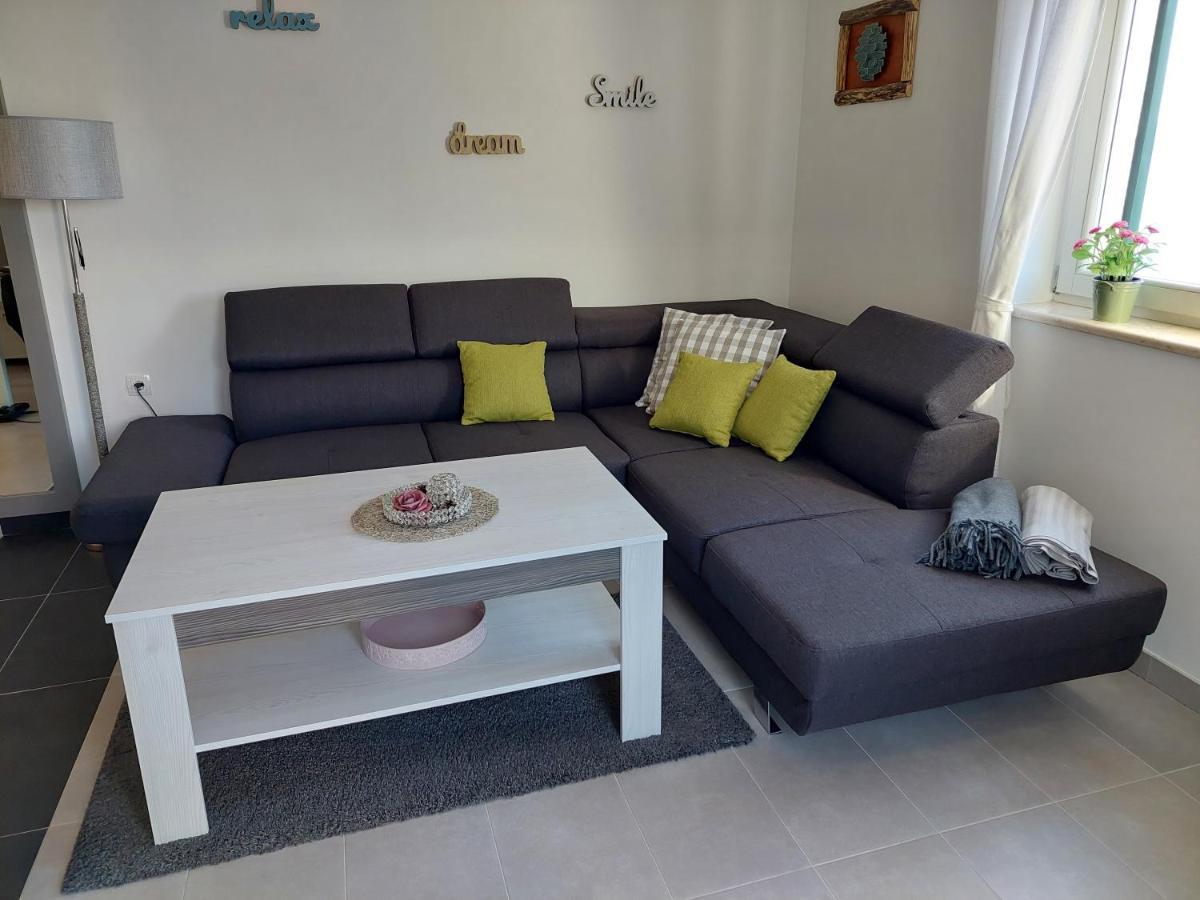 Gavza Sky View Apartment Cres Luaran gambar